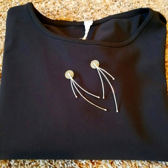 Lululemon Black Crop Three Quarter Ribbed Sleeve Drop Shoulder Top - Picture 4 of 10